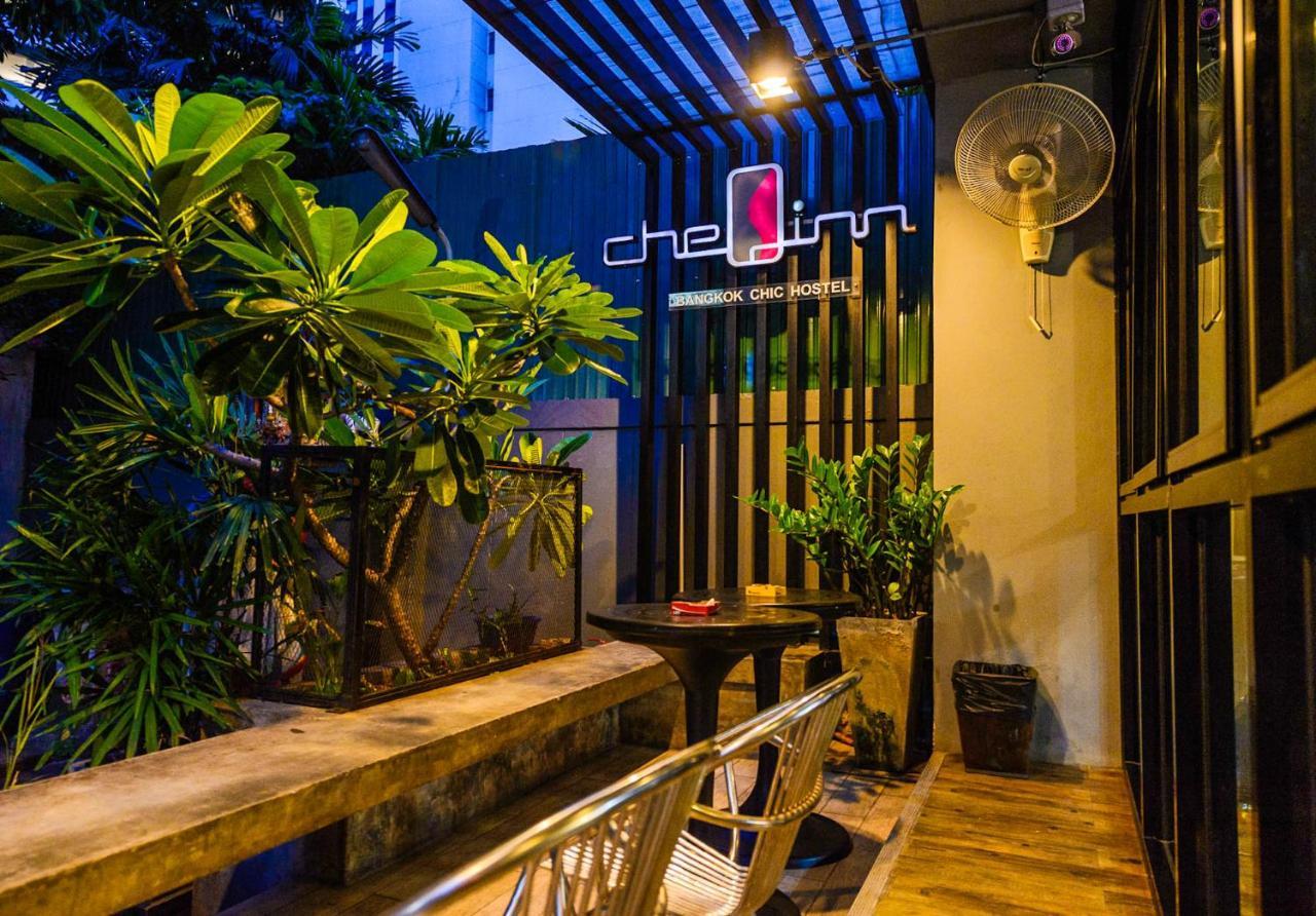 Cheqinn Hostel - Sukhumvit 4 Nana Plaza Bangkok Esterno foto